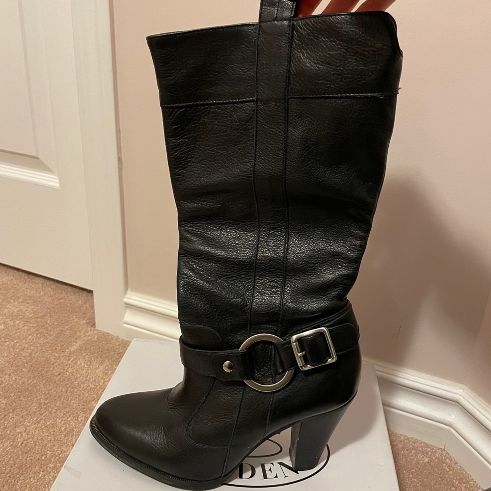 Leather heeled boots